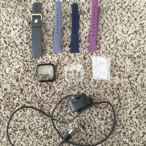 Fitbit versa lite accessories